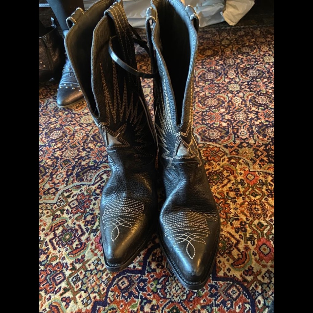 GOLDEN GOOSE BLACK SHOES! BRAND NEW NEVER WORN